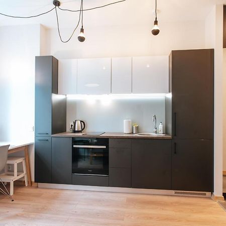 Central Comfort At Hanzas Residence, Stay Near Cafes, Bars, Museums & Esplanade リガ エクステリア 写真